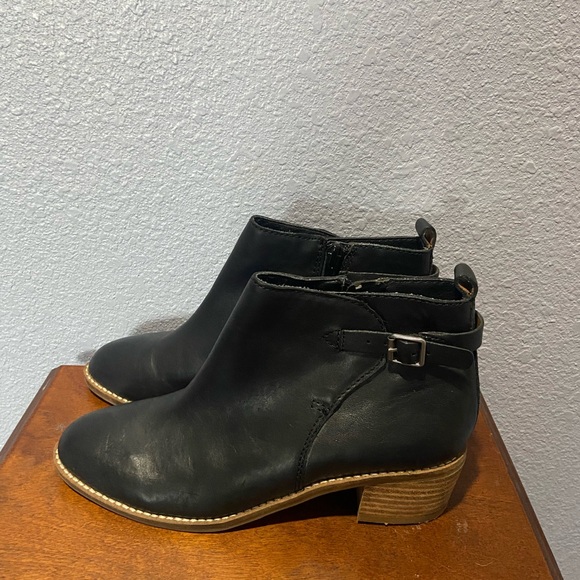 Lucky brand booties size 6 - Picture 3 of 6